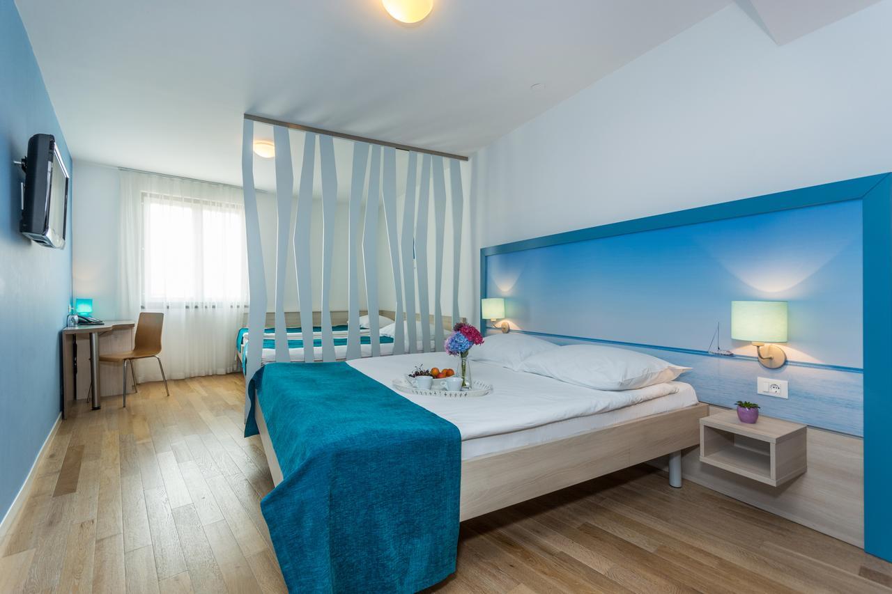 Hotel Vista Върсар Екстериор снимка